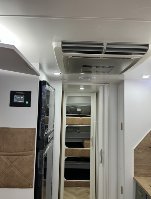 myCOOLMAN Roof Top Air Conditioner 3KW