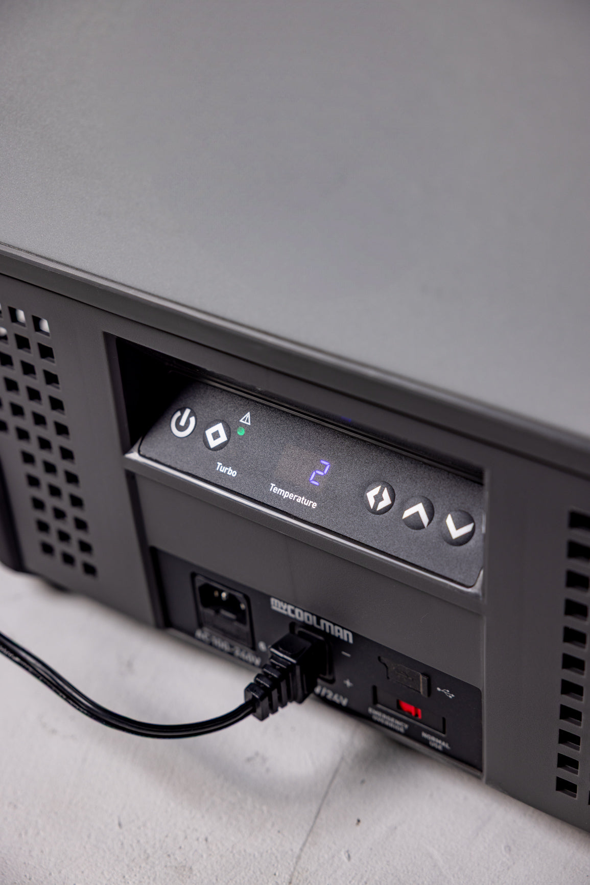 myCOOLMAN Single Zone 44L Fridge/Freezer And Bonus PowerPack