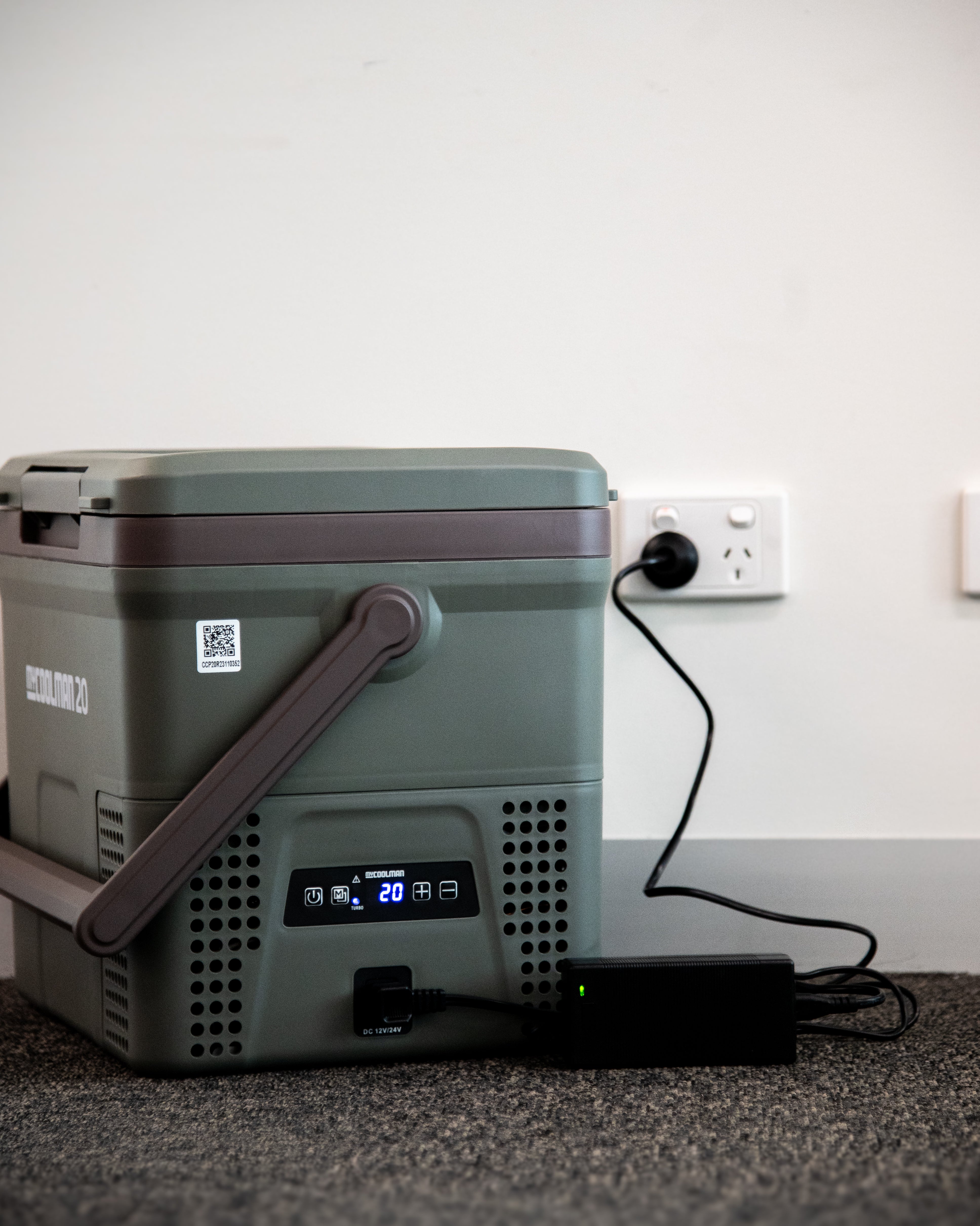 AC to DC Fridge Power Adaptor - myCOOLMAN Fridge Accessory