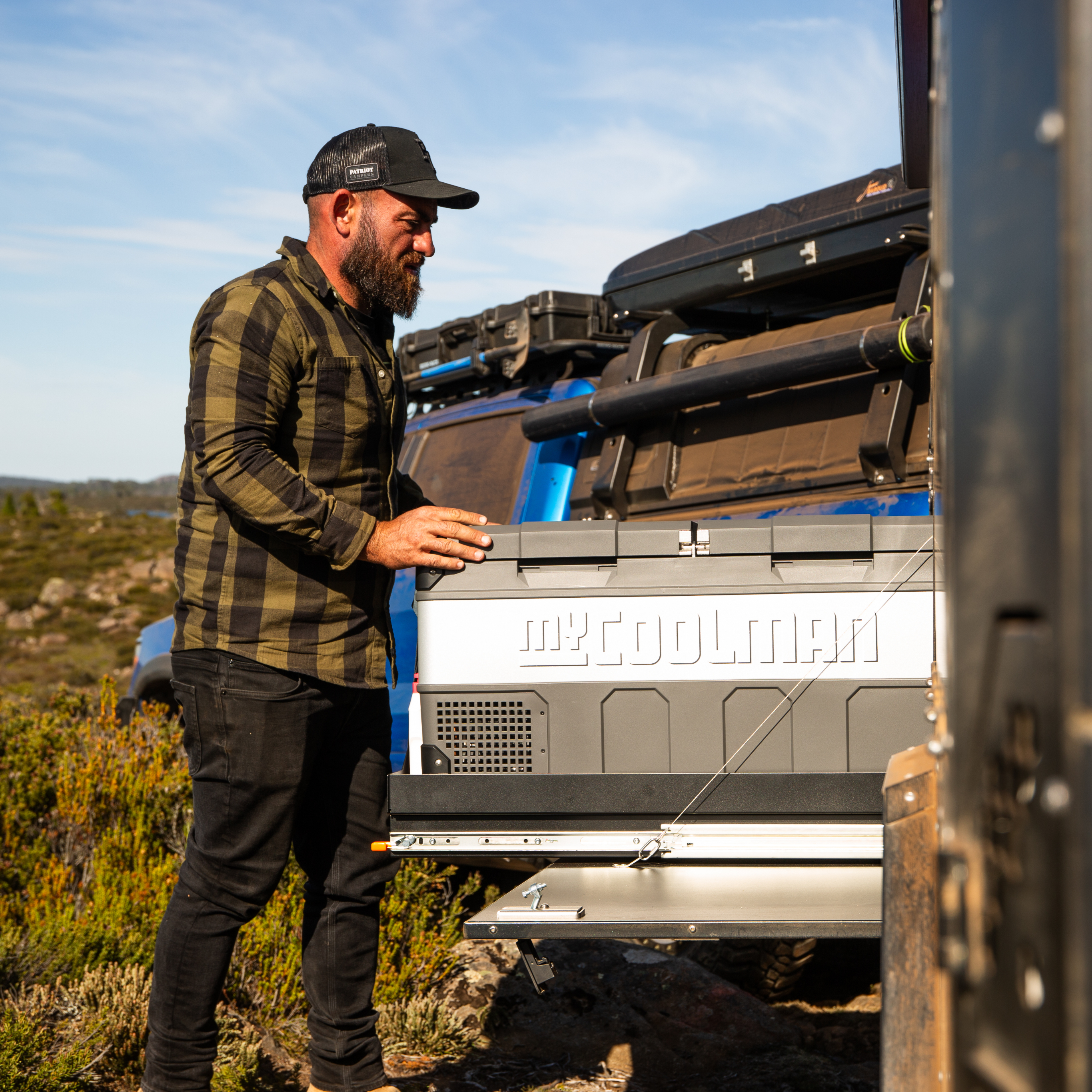 myCOOLMAN Dual Zone 85L Fridge & Freezer And Bonus PowerPack