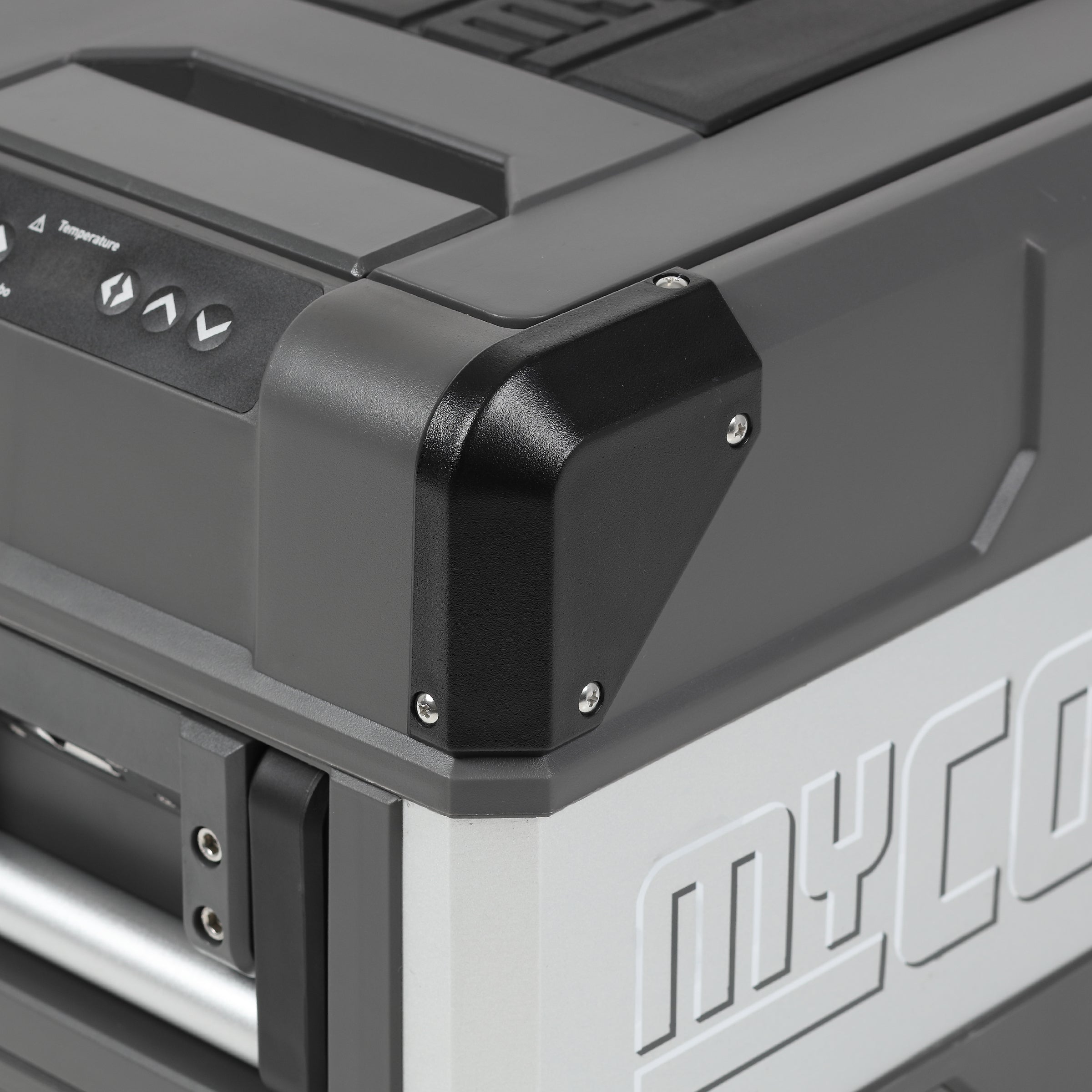 30L: The Transporter + BONUS Power Pack myCOOLMAN | Portable Fridges & Freezers