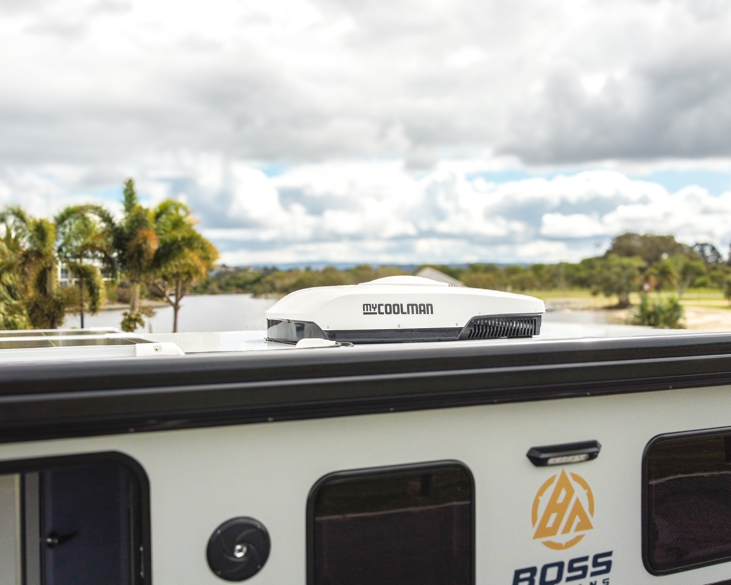 myCOOLMAN Roof Top Air Conditioner 3KW